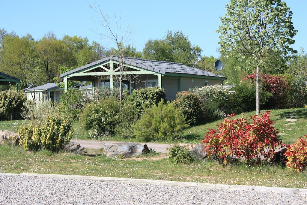 Cottages Du Lac De Miel Beynat Exteriér fotografie